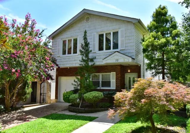 70-grantwood-ave-new-york-ny-10312/hzid_a898cd7e