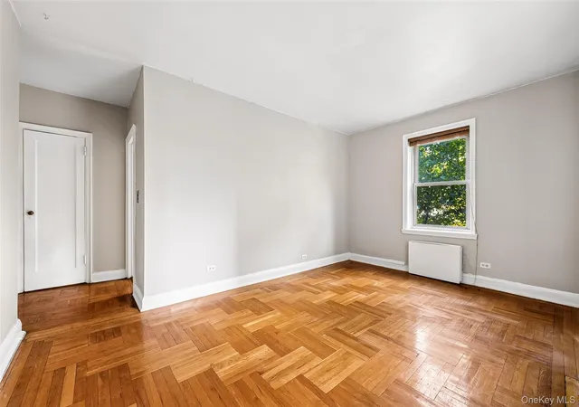 48-42-44th-street-4j-new-york-ny-11377/hzid_ae5327e9