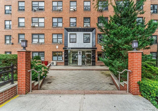 99-60-63rd-road-7s-new-york-ny-11374/hzid_378507bb