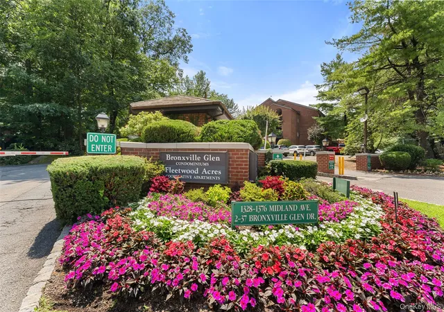 18-bronxville-glen-dr-3-12-yonkers-ny-10708/hzid_3a77a1ea