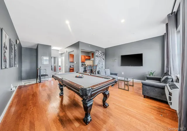 821-prospect-ave-north-hempstead-ny-11590/hzid_1ecb1e2a