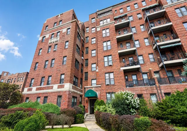 5-circuit-rd-a30-new-rochelle-ny-10805/hzid_9c26edab