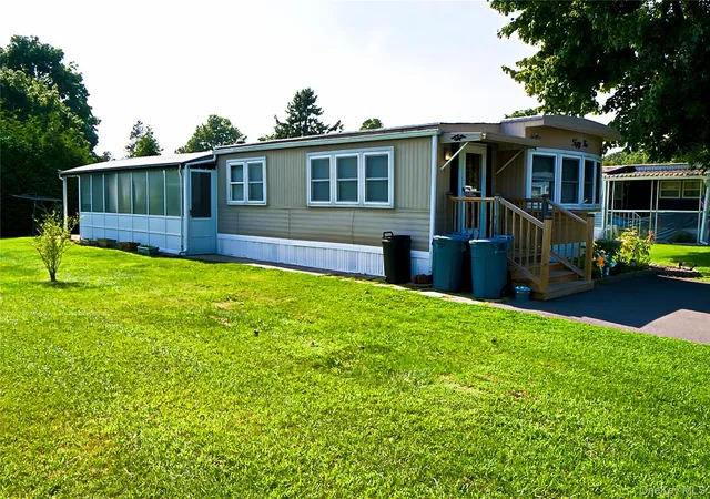703-fresh-pond-ave-55-riverhead-ny-11933/hzid_0ec76c15