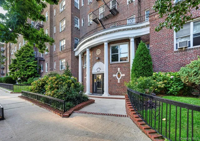 110-55-72nd-road-507-new-york-ny-11375/hzid_257836f8