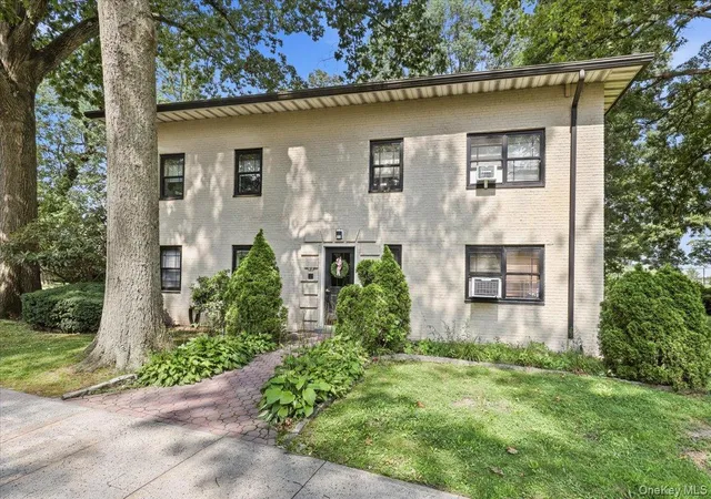 5-whitehall-rd-1l-eastchester-ny-10709/hzid_7875b3ee
