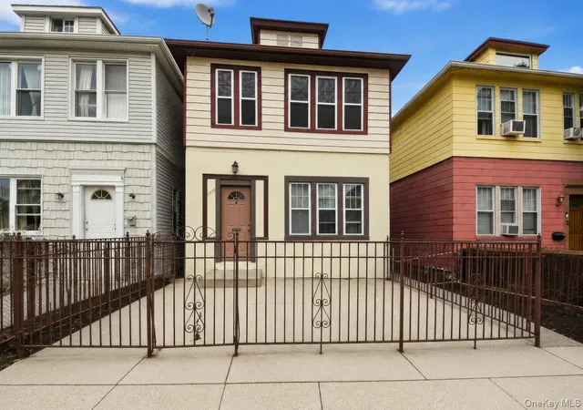 1716-parkview-ave-new-york-ny-10461/hzid_de17c202