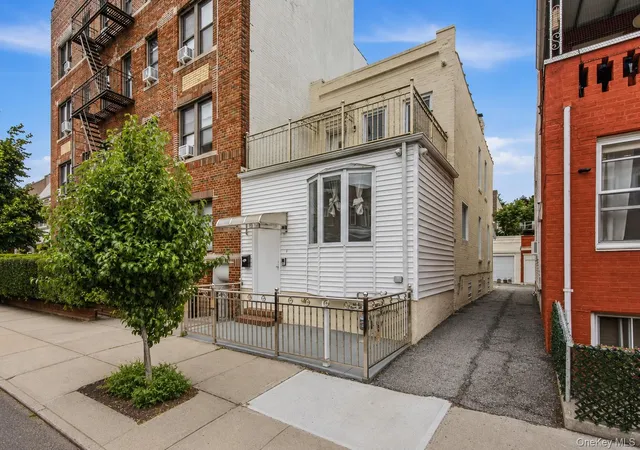 2418-42nd-street-new-york-ny-11103/hzid_37930ac9