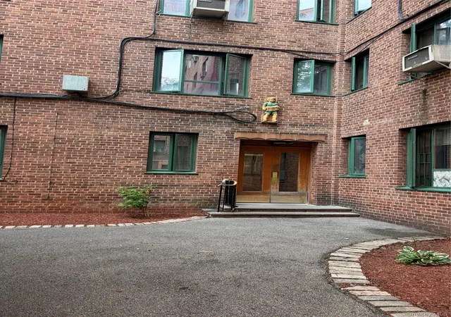 1501-metropolitan-ave-10d-new-york-ny-10462/hzid_f52a9854