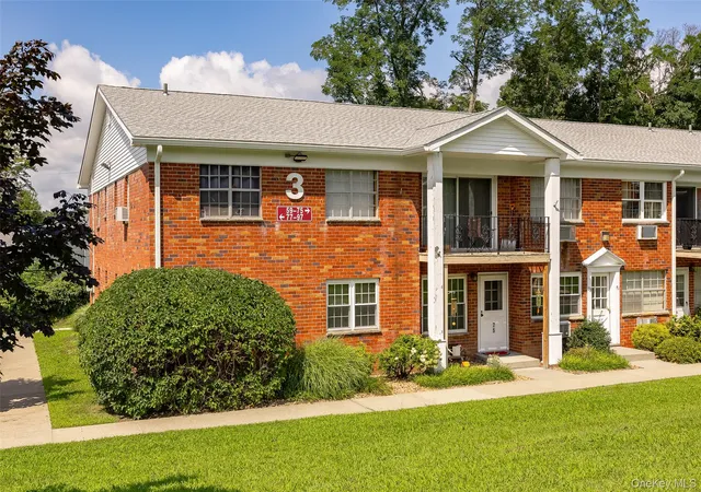 3-colonial-rd-97-beacon-ny-12508/hzid_434afbff