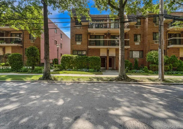 71-24-162nd-street-2-new-york-ny-11365/hzid_6924987a