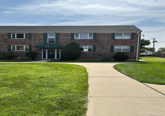 1027-fenwood-dr-3-hempstead-ny-11580/hzid_da8f83f3