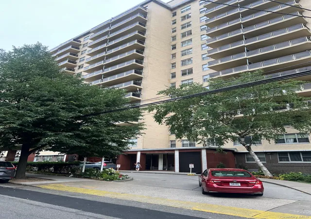 17520-wexford-ter-4j-new-york-ny-11432/hzid_04cd11ca