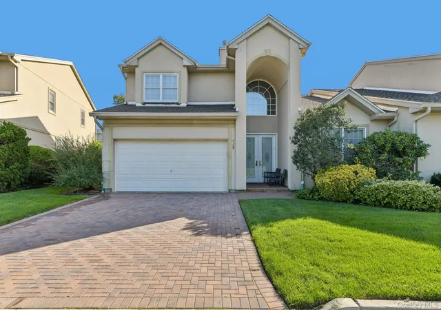 119-madeira-blvd-huntington-ny-11747/hzid_7d70fd80