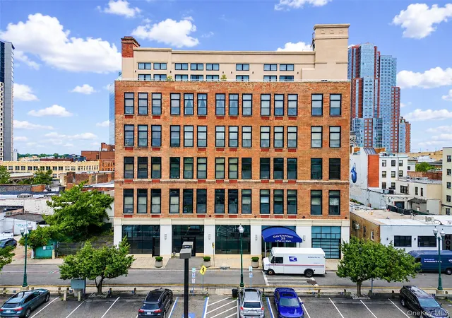 25-leroy-pl-511-new-rochelle-ny-10805/hzid_ecad4e1c