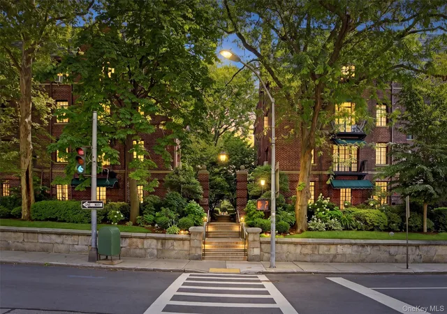 20-n-broadway-a304-white-plains-ny-10601/hzid_f4998249