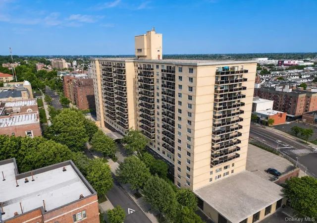 175-20-wexford-ter-10d-new-york-ny-11432/hzid_749120e0