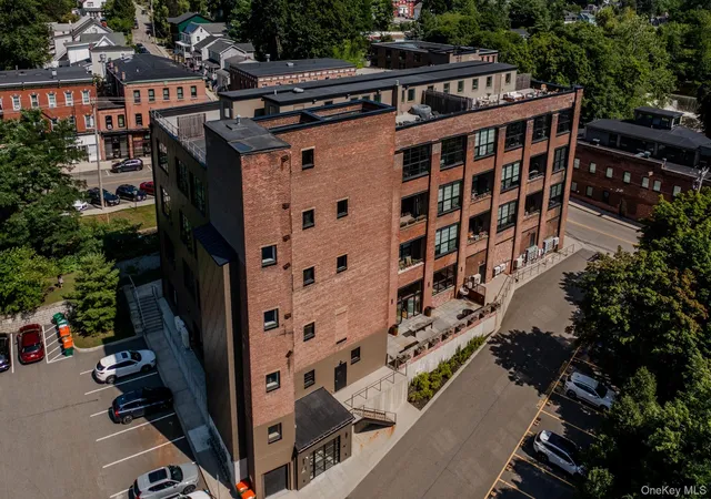 1-e-main-st-404-beacon-ny-12508/hzid_b7b7615f
