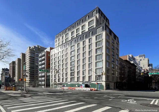 250-e-21st-st-9d-new-york-ny-10010/hzid_4ed0bd84