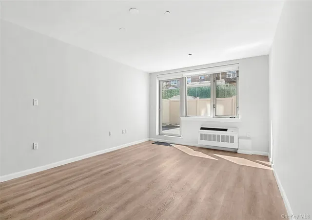 33-30-61st-street-105-new-york-ny-11377/hzid_1ec334df