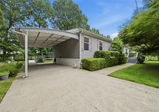 638-fresh-pond-ave-320-riverhead-ny-11933/hzid_8cc609b6