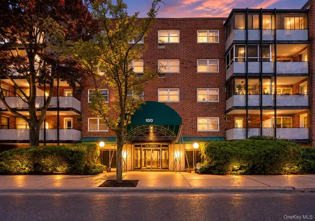100-lincoln-ave-3d-north-hempstead-ny-11501/hzid_0773c2ef