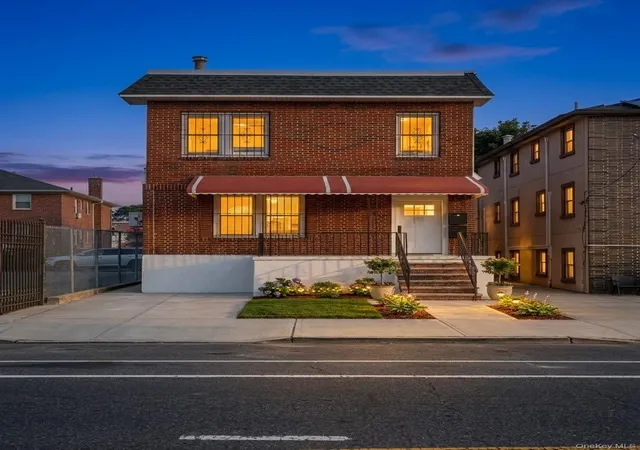 1227-e-222nd-street-new-york-ny-10469/hzid_ee34fa0a