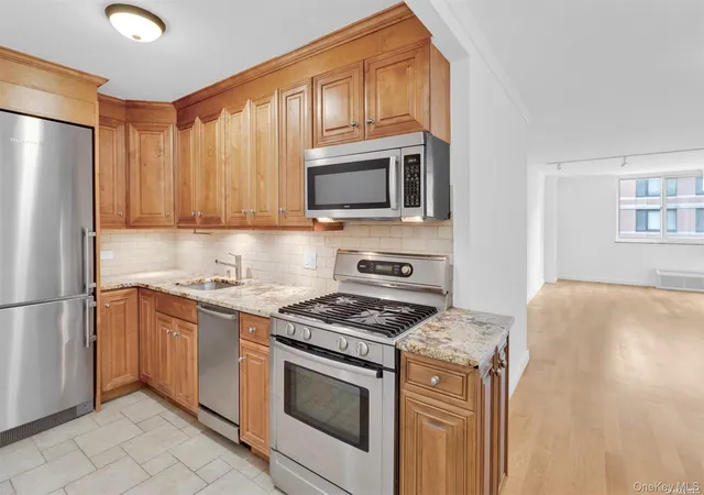 345-e-93rd-street-4k-new-york-ny-10128/hzid_71f0c174