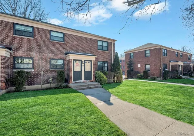 220-44-73rd-avenue-26a1-new-york-ny-11364/hzid_23104882