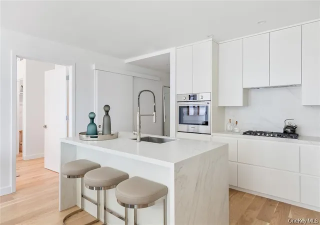 140-boardwalk-409b-long-beach-ny-11561/hzid_f36a9bd7