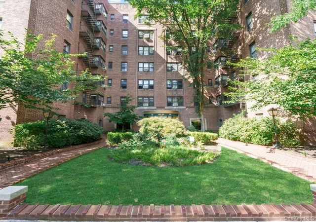 69-10-yellowstone-blvd-202-new-york-ny-11375/hzid_17dcfb5b