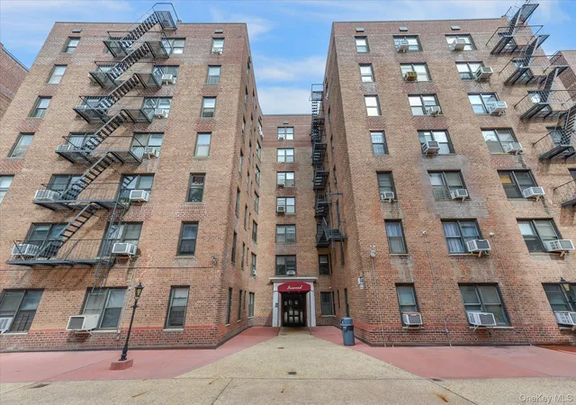 83-75-woodhaven-blvd-1-c-new-york-ny-11421/hzid_039a09c3