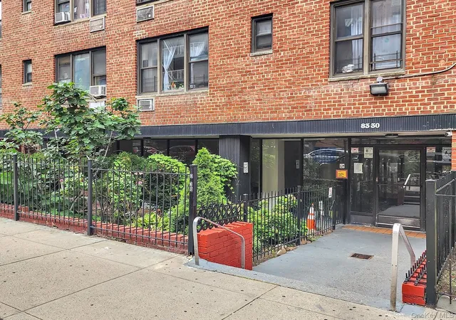 83-30-vietor-ave-716-new-york-ny-11373/hzid_2af4b52f