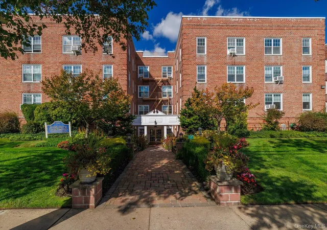 194-smith-st-1q-hempstead-ny-11520/hzid_78d3b682