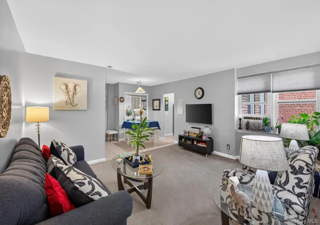 36-cathedral-ave-4f-hempstead-ny-11550/hzid_4e034f64