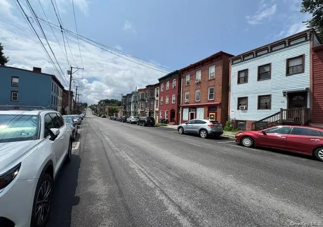 55-liberty-st-newburgh-city-ny-12550/hzid_fd624ce2