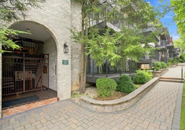 107-n-broadway-205b-white-plains-ny-10603/hzid_a9aa14e2