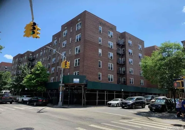 4240-bowne-st-4d-new-york-ny-11355/hzid_d22fcc54