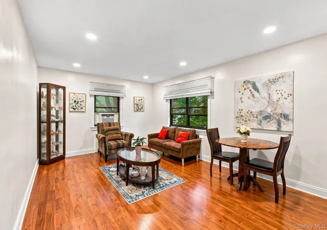 73-02-springfield-blvd-2fl-new-york-ny-11364/hzid_a186d77f