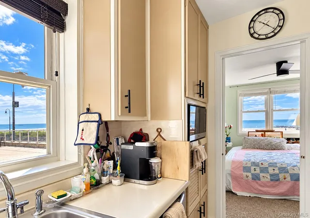 370-w-broadway-1d-long-beach-ny-11561/hzid_69c0bc83