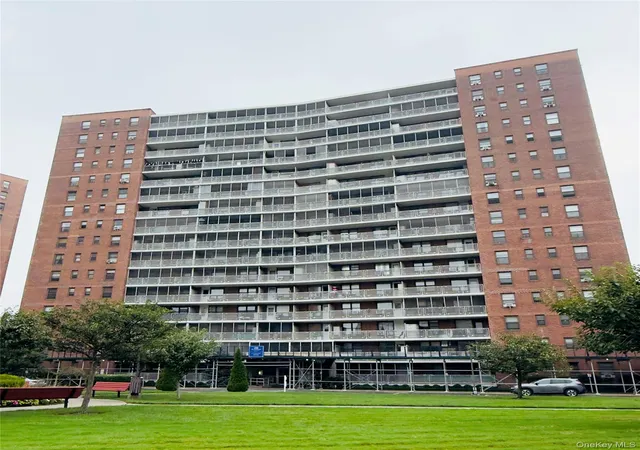 61-35-98-street-10n-new-york-ny-11374/hzid_0b7474a3