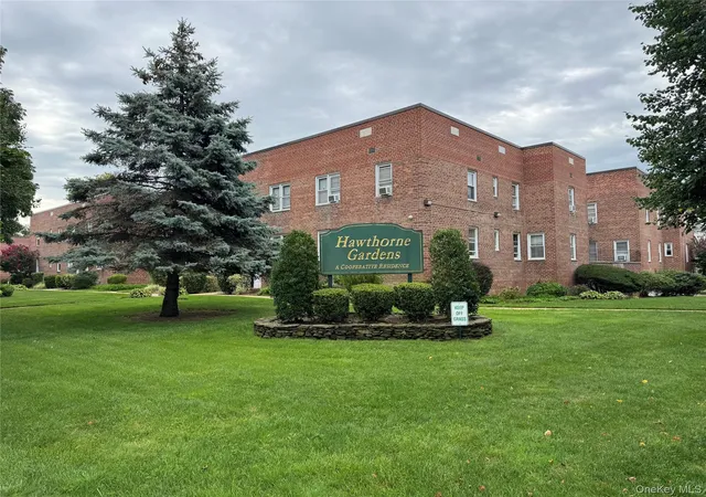 145-smith-d21-hempstead-ny-11520/hzid_2ec5d34c
