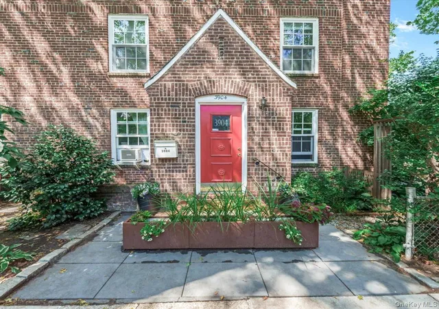 3904-49th-street-new-york-ny-11104/hzid_f2865468