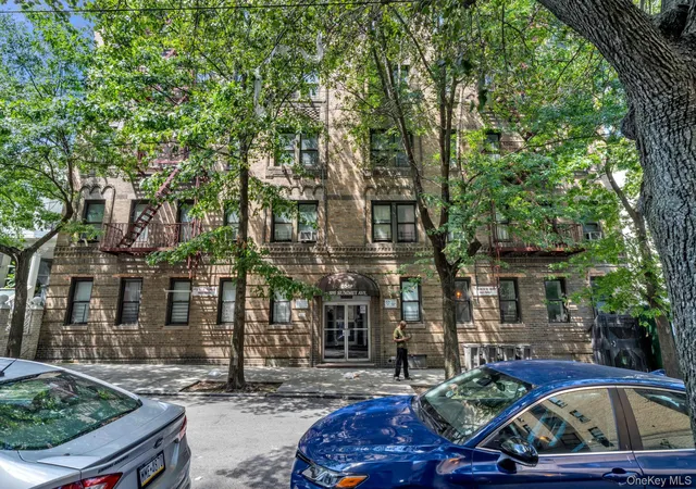 1015-summit-ave-6a-new-york-ny-10452/hzid_a143e130