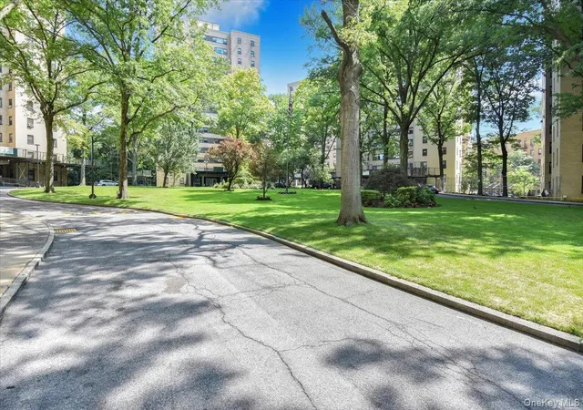 4-fordham-hl-oval-16c-new-york-ny-10468/hzid_e4aa4d5e