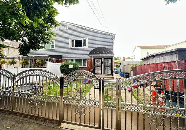 10914-142nd-street-new-york-ny-11435/hzid_6d59f8ac