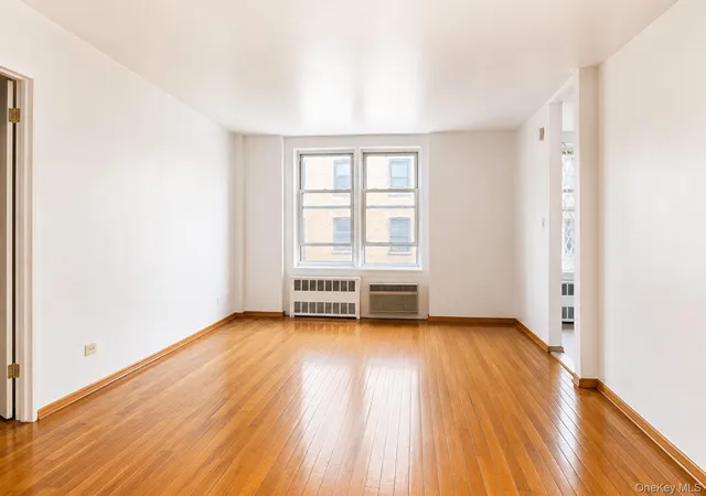 1332-metropolitan-ave-new-york-ny-10462/hzid_30075b22
