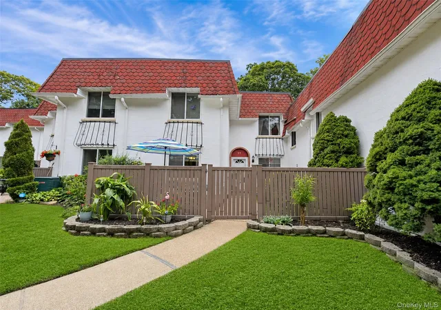 99-skyline-dr-brookhaven-ny-11727/hzid_27d141ed