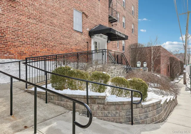 1-bronxville-rd-3s-yonkers-ny-10708/hzid_808de8dc