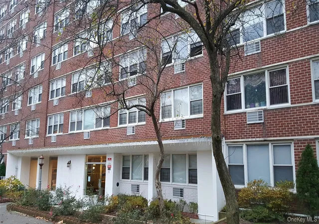 172-70-highland-ave-3m-new-york-ny-11432/hzid_6128014e