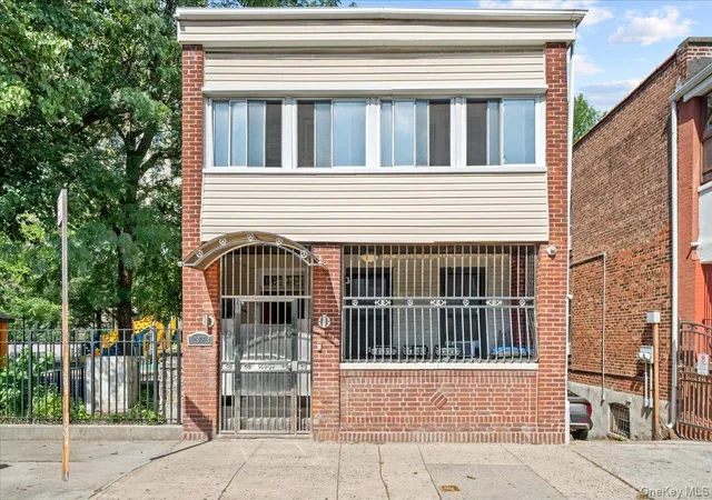 1373-plimpton-ave-new-york-ny-10452/hzid_8fb4f7af